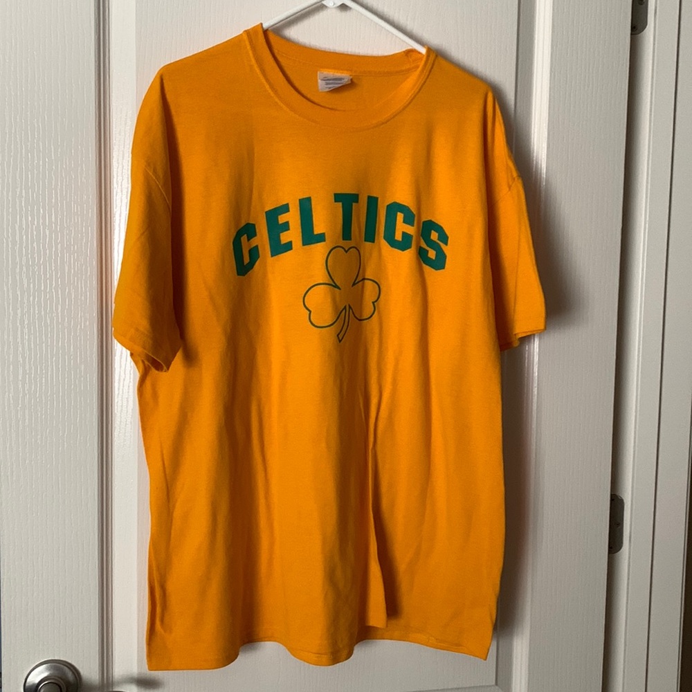 🏀CELTICS tee shirt - XL🏀